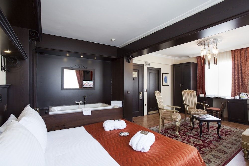 Ottoman Hotel Imperial - Special Class — Hotel rooms in Istanbul, Istanbul