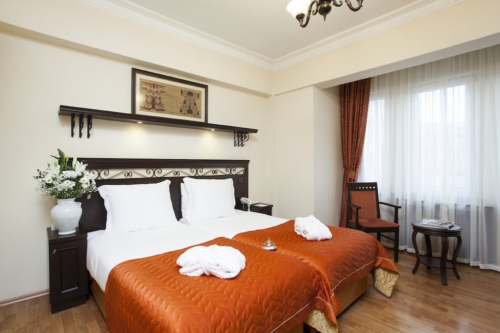 Ottoman Hotel Imperial - Special Class — Hotel rooms in Istanbul, Istanbul