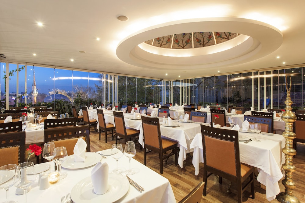 Ottoman Hotel Imperial - Special Class — Restaurant & bars in Istanbul, Istanbul