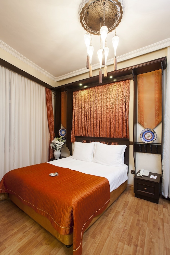 Ottoman Hotel Imperial - Special Class — Hotel rooms in Istanbul, Istanbul
