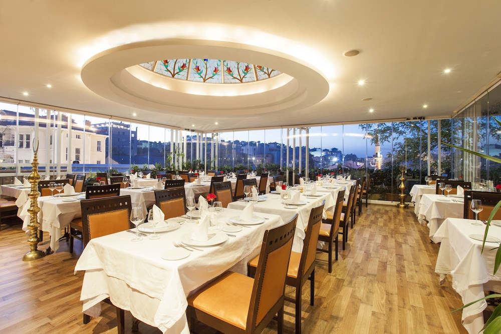 Ottoman Hotel Imperial - Special Class — Restaurant & bars in Istanbul, Istanbul
