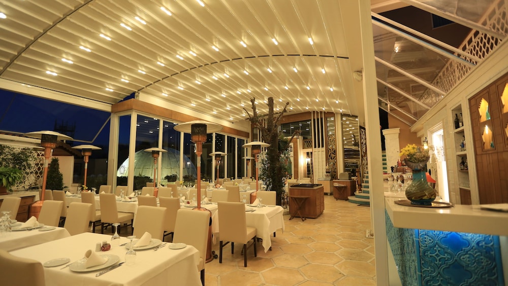 Ottoman Hotel Imperial - Special Class — Restaurant & bars in Istanbul, Istanbul