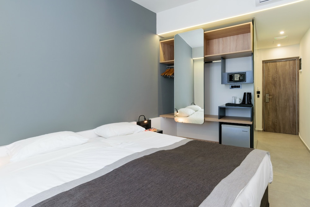 Renieris Hotel — Hotel rooms in Chania