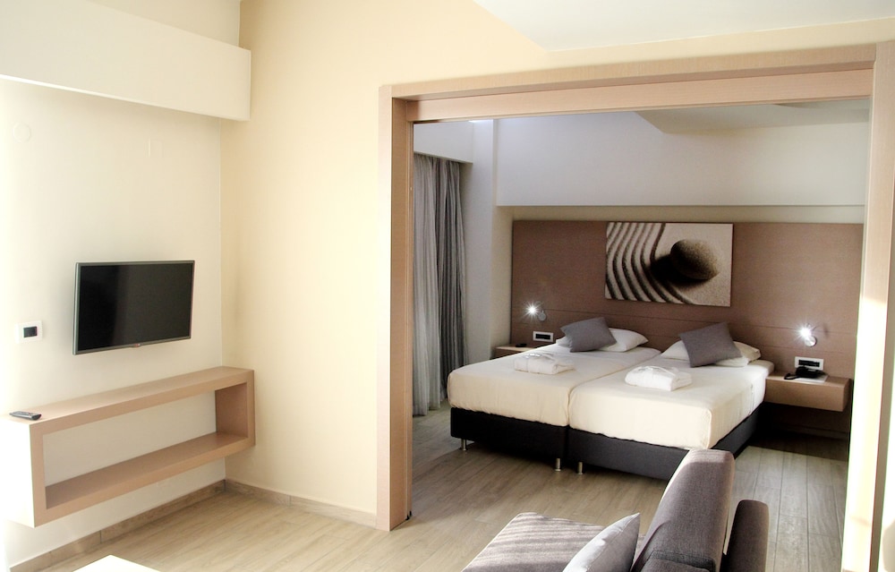 Renieris Hotel — Hotel rooms in Chania