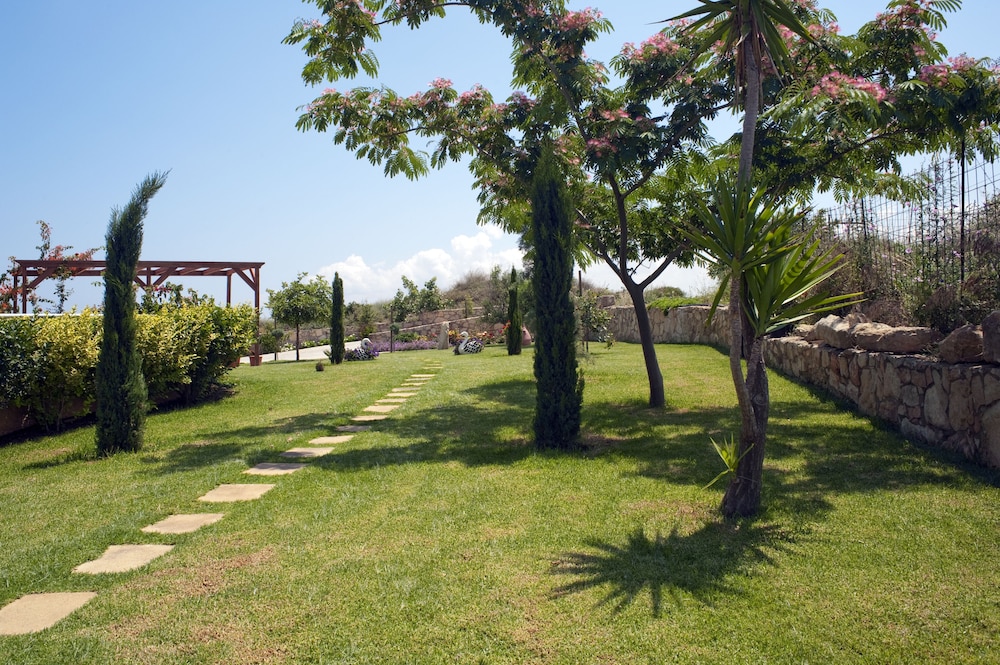 Renieris Hotel — Sports & recreation in Chania