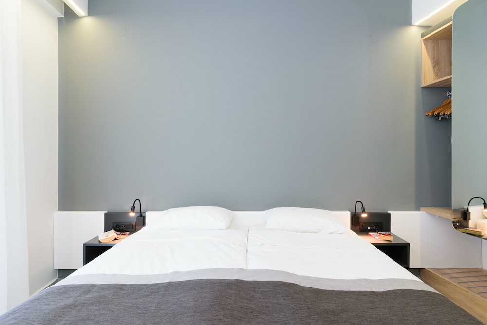 Renieris Hotel — Hotel rooms in Chania