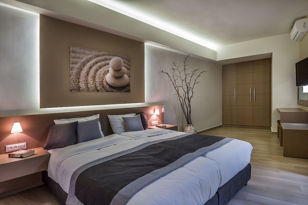 Renieris Hotel — Hotel rooms in Chania