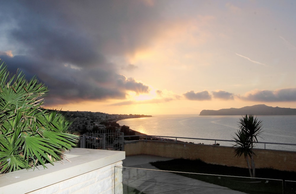 Renieris Hotel — Attractions in the area in Chania