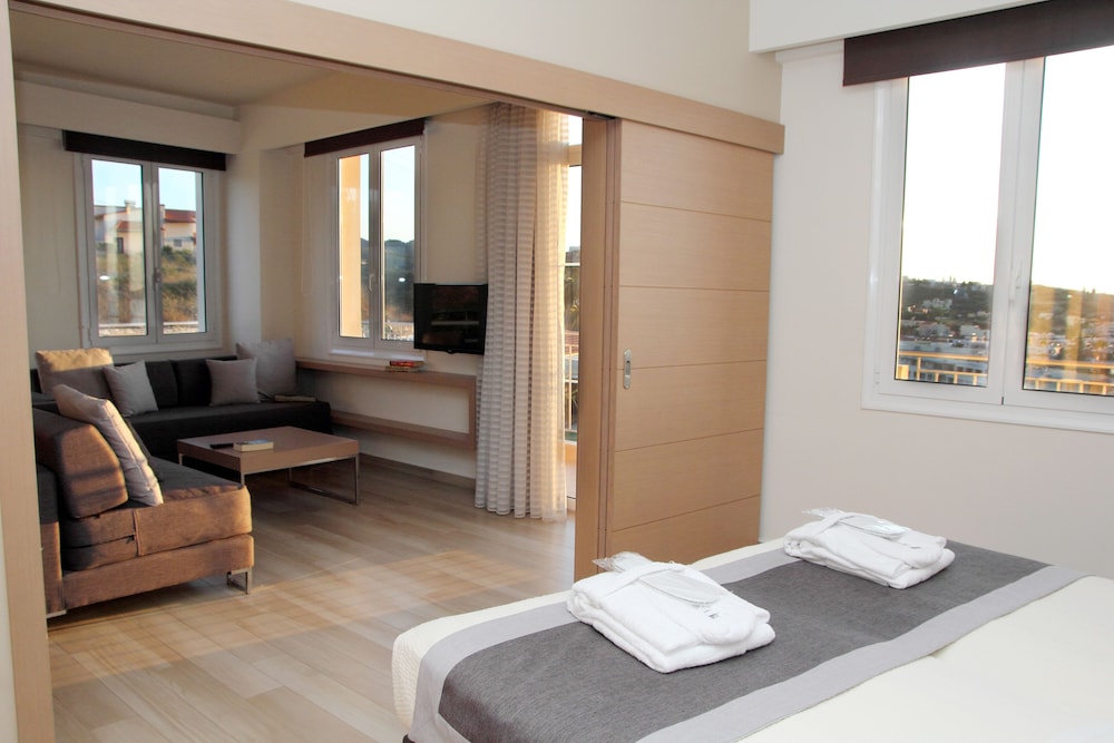 Renieris Hotel — Hotel rooms in Chania