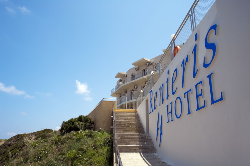Renieris Hotel — Hotel building in Chania