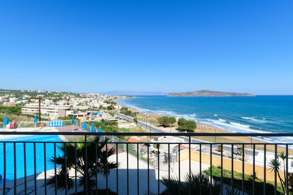 Renieris Hotel — Main photo in Chania