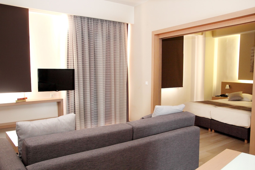 Renieris Hotel — Hotel rooms in Chania