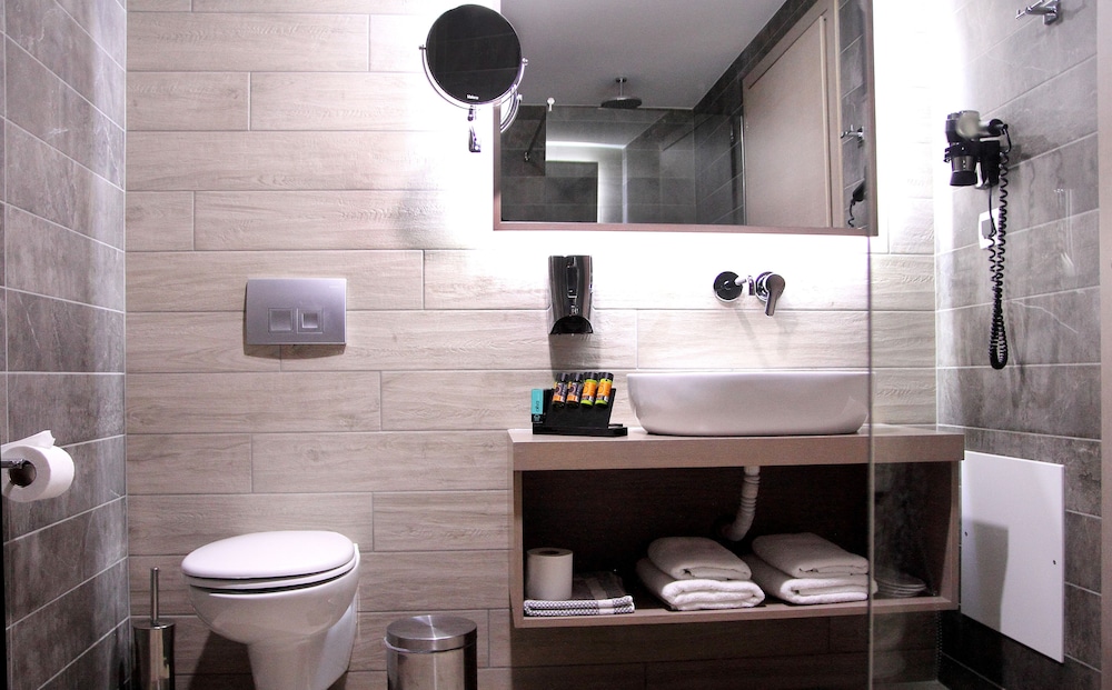 Renieris Hotel — Hotel rooms in Chania