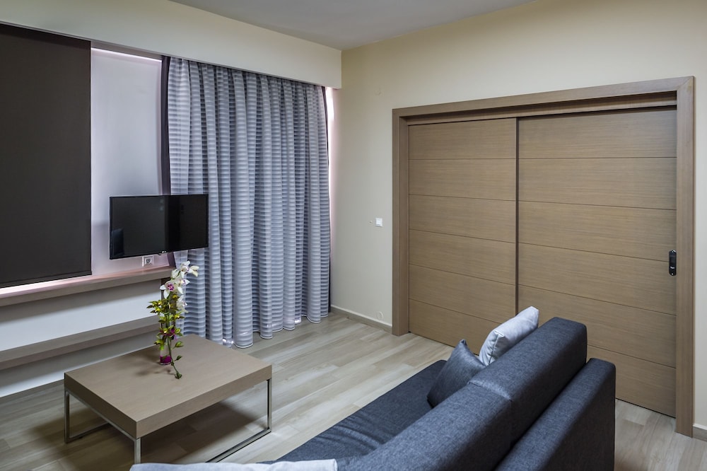 Renieris Hotel — Hotel rooms in Chania