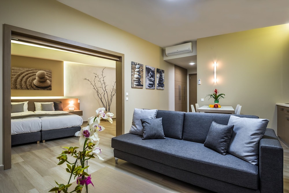Renieris Hotel — Hotel rooms in Chania