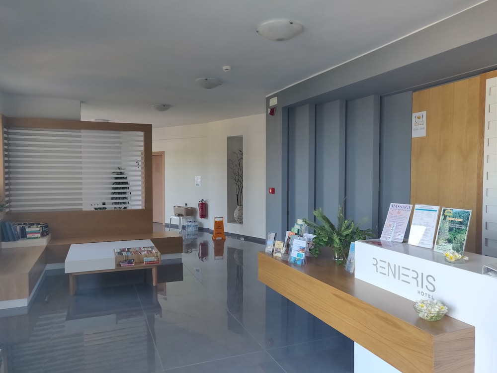 Renieris Hotel — Hotel building in Chania