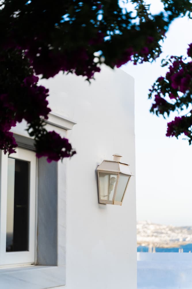 Rhenia Mykonos Hotel & Bungalows — Hotel building in Tourlos, South Aegean