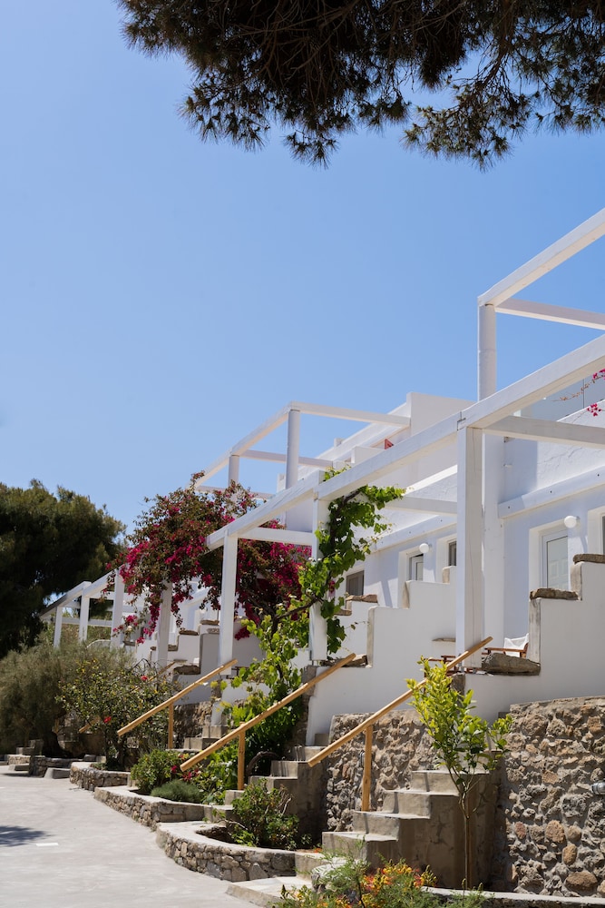 Rhenia Mykonos Hotel & Bungalows — Hotel building in Tourlos, South Aegean