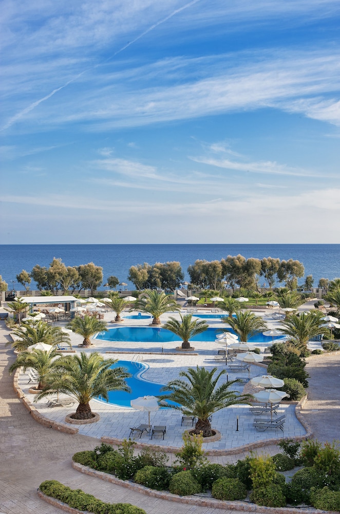 Santo Miramare Resort — Main photo in Aghios Georgios (Santorini), South Aegean