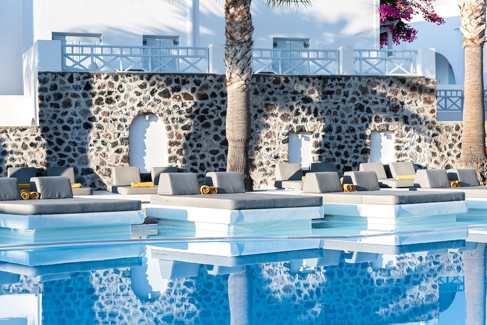 Santorini Kastelli Resort — Swimming pool in Kamari, South Aegean