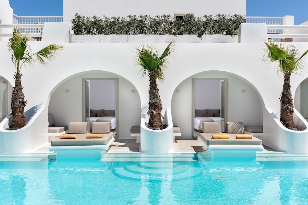 Santorini Kastelli Resort — Hotel building in Kamari, South Aegean