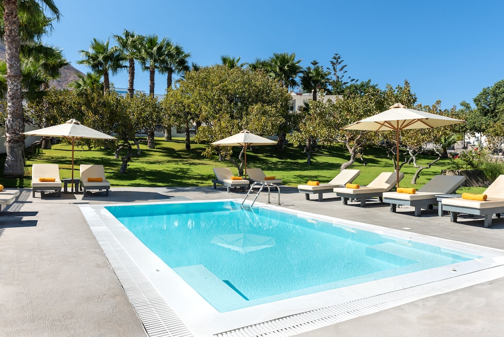Santorini Kastelli Resort — Swimming pool in Kamari, South Aegean