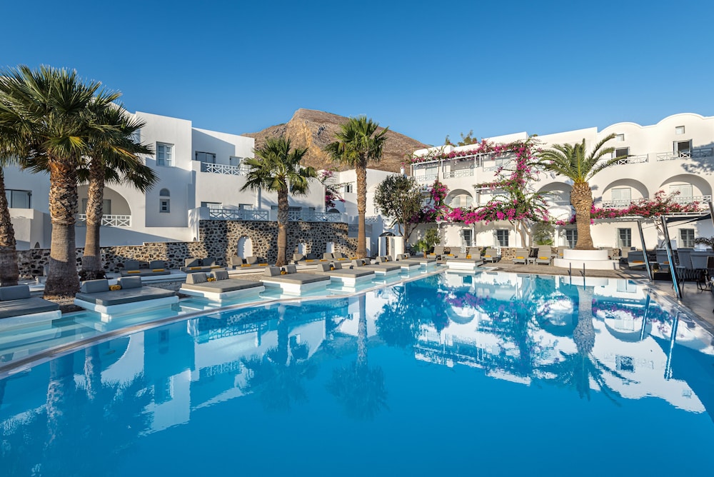 Santorini Kastelli Resort — Swimming pool in Kamari, South Aegean