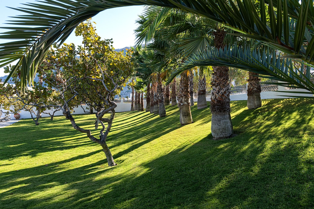 Santorini Kastelli Resort — Sports & recreation in Kamari, South Aegean