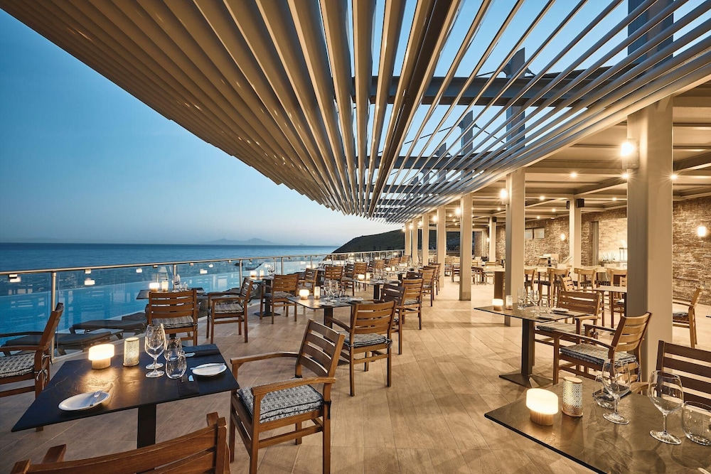 Michelangelo Resort and Spa — Restaurant & bars in Psalidi, South Aegean