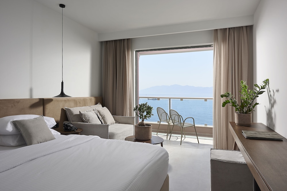 Michelangelo Resort and Spa — Hotel rooms in Psalidi, South Aegean
