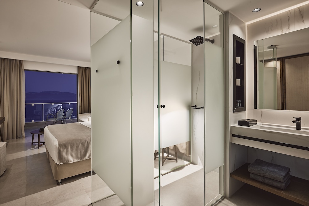 Michelangelo Resort and Spa — Hotel rooms in Psalidi, South Aegean