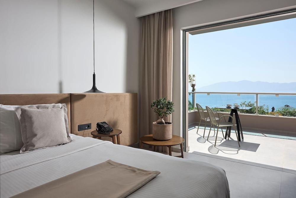Michelangelo Resort and Spa — Hotel rooms in Psalidi, South Aegean