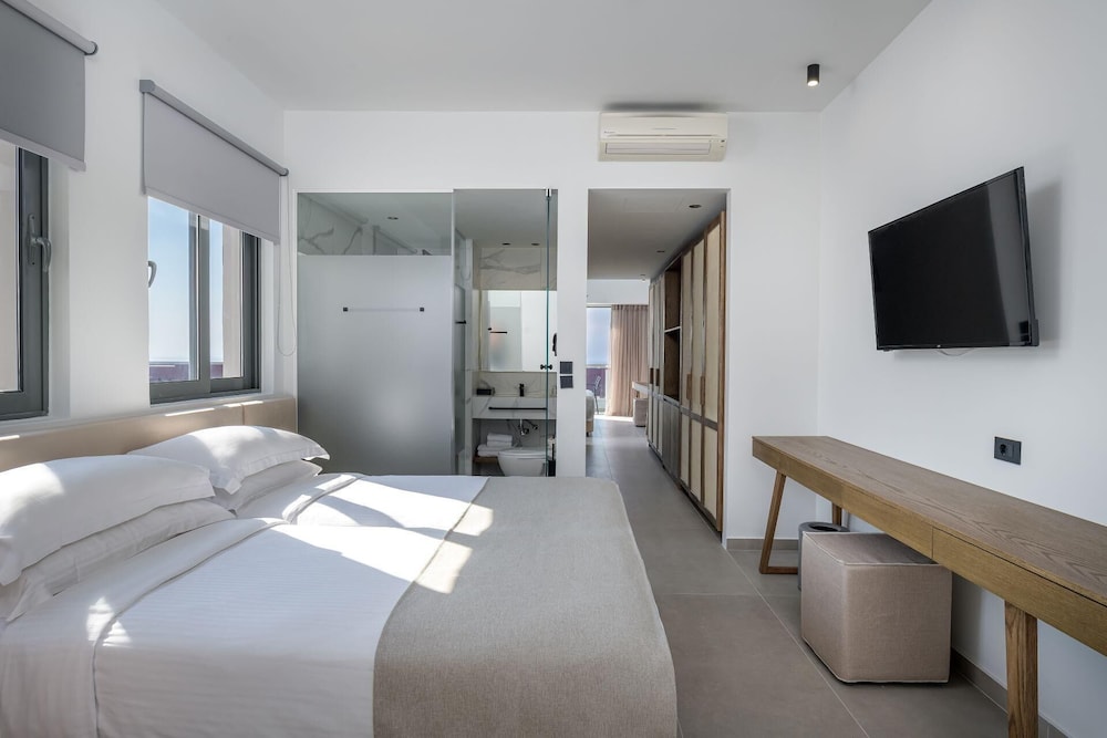 Michelangelo Resort and Spa — Hotel rooms in Psalidi, South Aegean