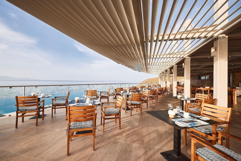 Michelangelo Resort and Spa — Restaurant & bars in Psalidi, South Aegean