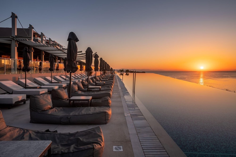 Michelangelo Resort and Spa — Swimming pool in Psalidi, South Aegean