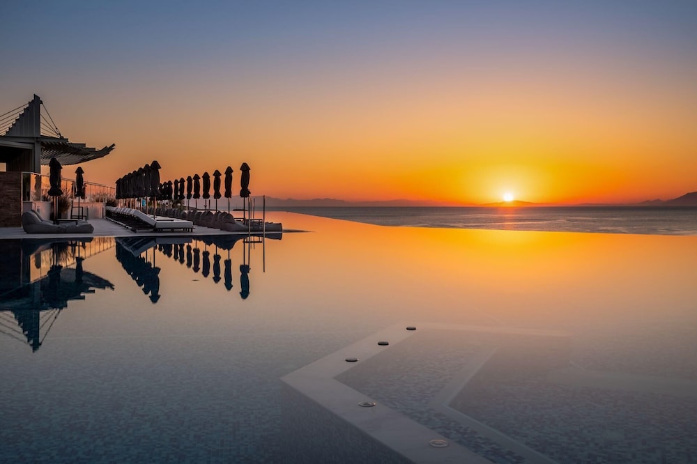 Michelangelo Resort and Spa — Swimming pool in Psalidi, South Aegean