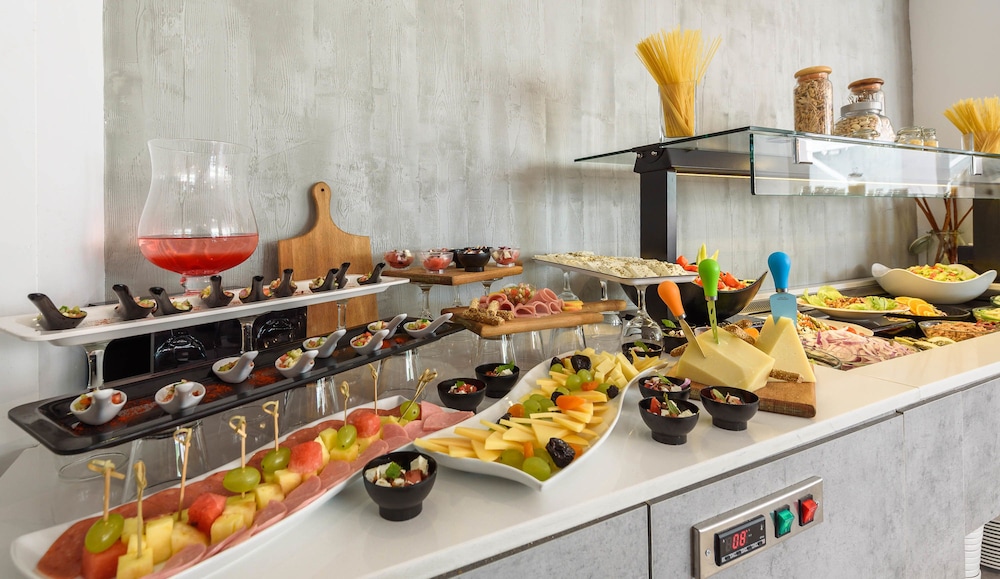 Sunrise Zante Hotel - Adults Only — Restaurant & bars in Tsilivi, Ionian Islands