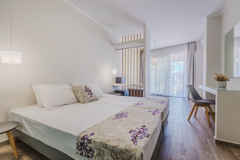 Sunrise Zante Hotel - Adults Only — Hotel rooms in Tsilivi, Ionian Islands