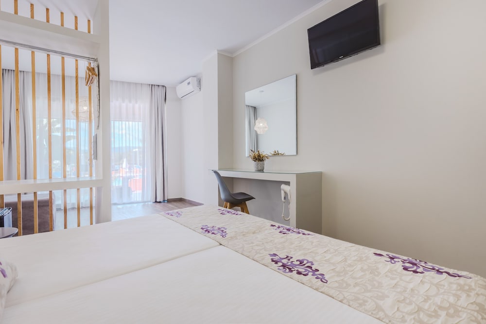 Sunrise Zante Hotel - Adults Only — Hotel rooms in Tsilivi, Ionian Islands