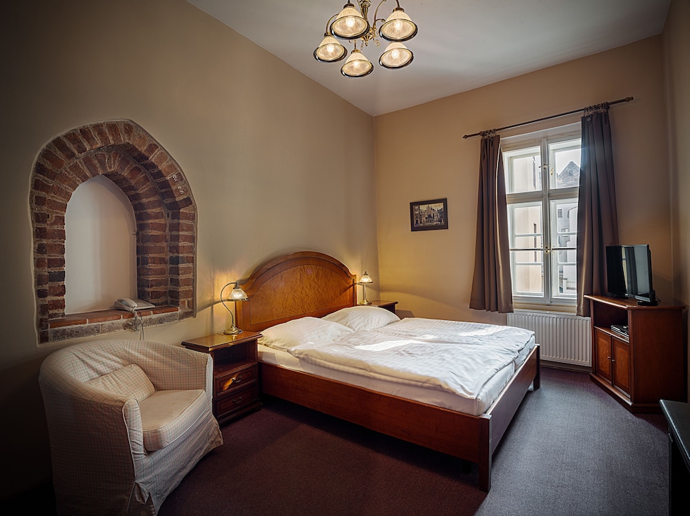 Hotel & Residence U Tri Bubnu — Hotel rooms in Prague, Prague