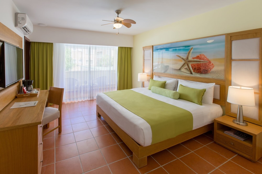whala!bavaro — Hotel rooms in Bavaro, La Altagracia