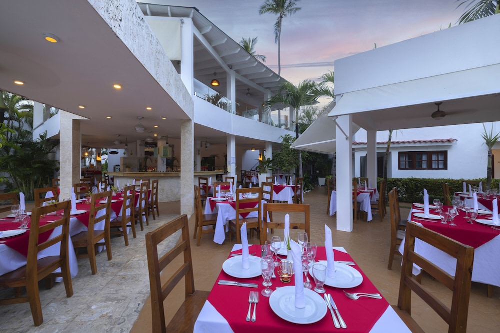 whala!bavaro — Restaurant & bars in Bavaro, La Altagracia