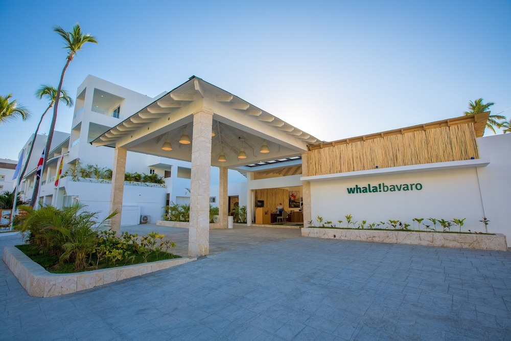 whala!bavaro — Hotel building in Bavaro, La Altagracia