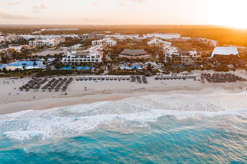 Hard Rock Hotel & Casino Punta Cana an All-Inclusive Resort — Beach in Bavaro, La Altagracia
