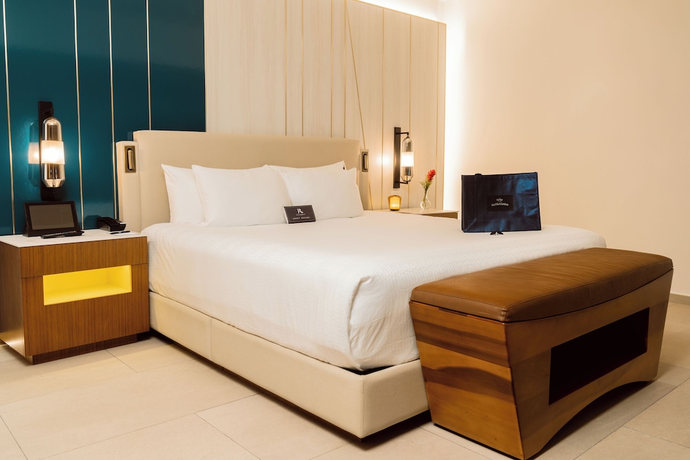 Hard Rock Hotel & Casino Punta Cana an All-Inclusive Resort — Hotel rooms in Bavaro, La Altagracia