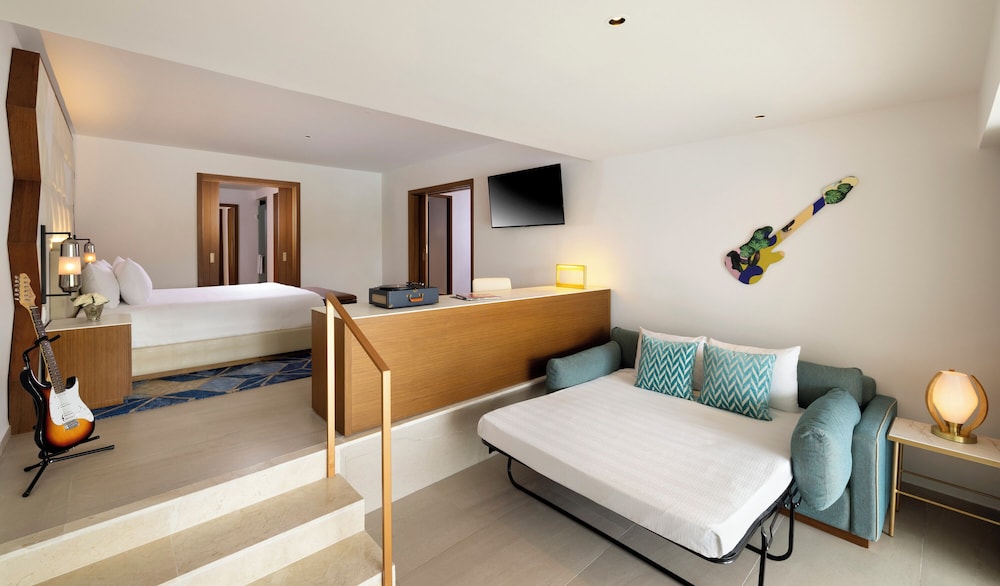 Hard Rock Hotel & Casino Punta Cana an All-Inclusive Resort — Hotel rooms in Bavaro, La Altagracia