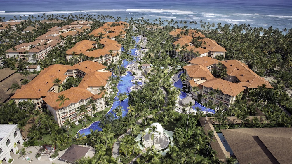 Majestic Elegance Punta Cana - All Inclusive — Swimming pool in Bavaro, La Altagracia