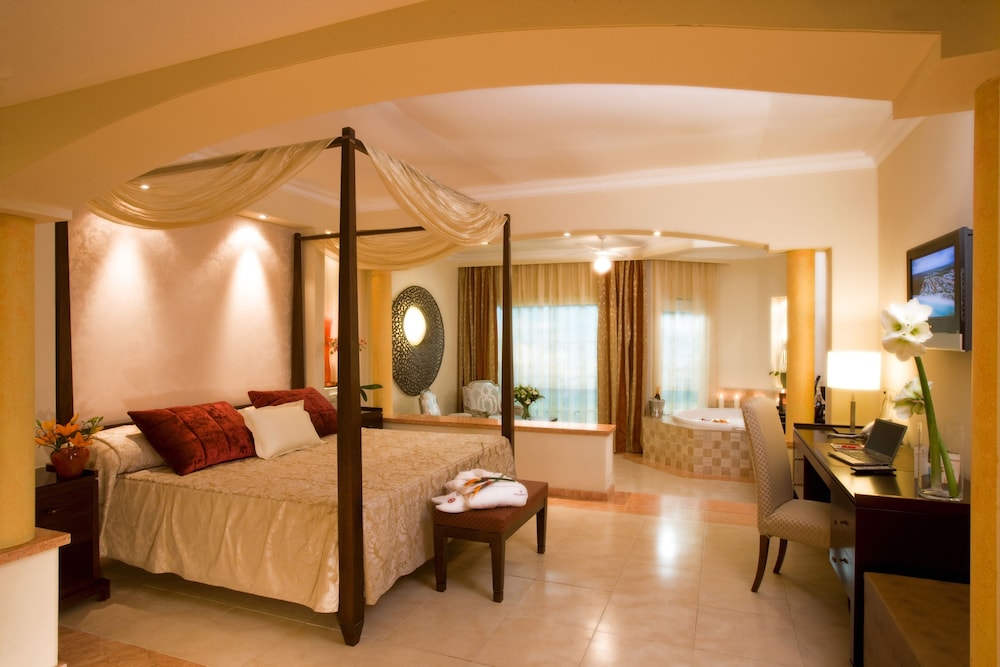 Majestic Elegance Punta Cana - All Inclusive — Hotel rooms in Bavaro, La Altagracia