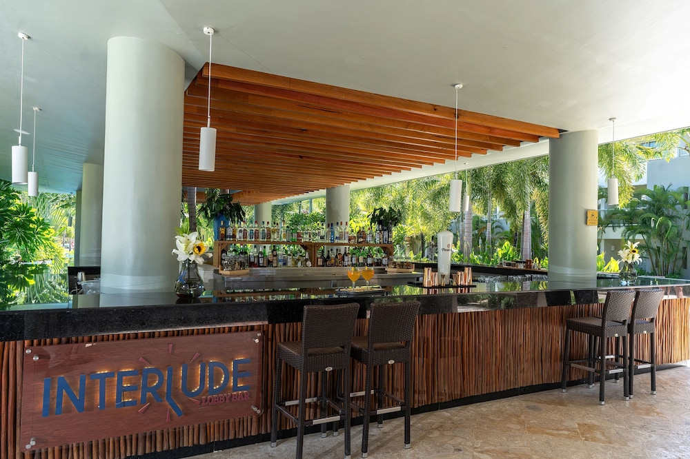 Dreams Royal Beach Punta Cana - All Inclusive — Restaurant & bars in Bavaro, La Altagracia