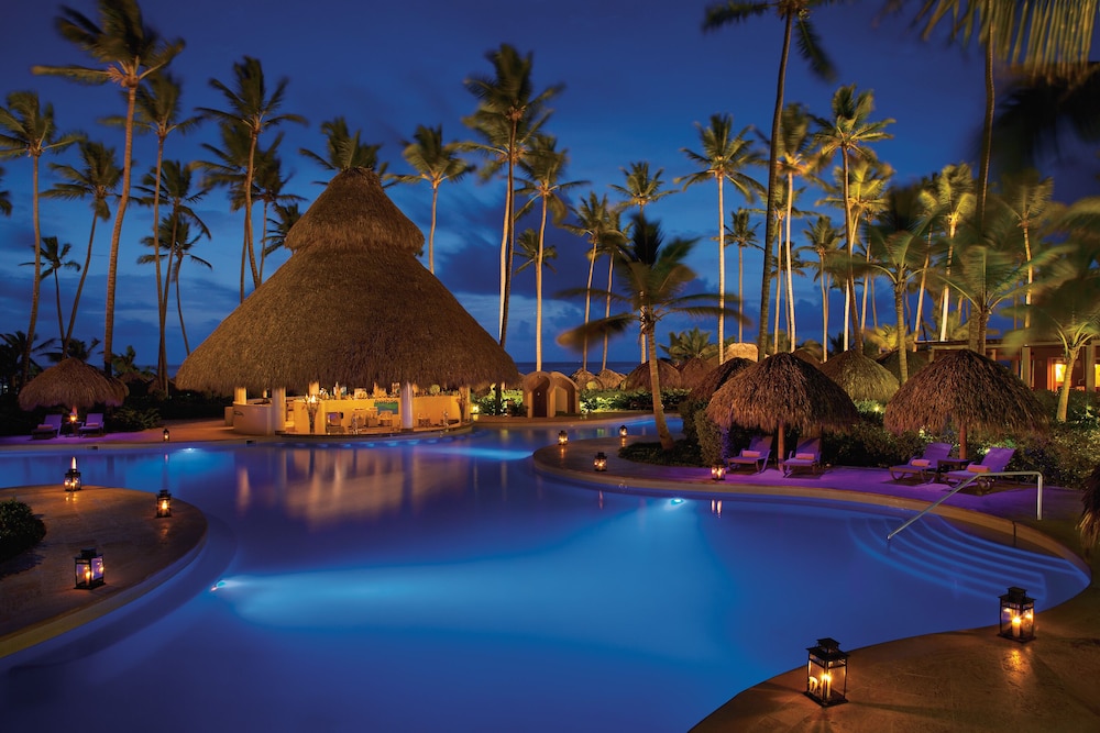 Dreams Royal Beach Punta Cana - All Inclusive — Swimming pool in Bavaro, La Altagracia
